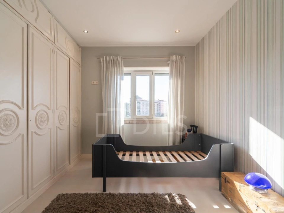 Apartamento T2 para Venda em Areeiro Foto 18