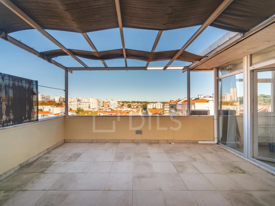 Apartamento T2 para Venda em Areeiro Foto 10