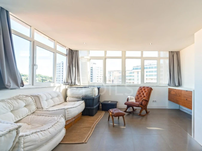 Apartamento T2 para Venda em Areeiro Foto 3