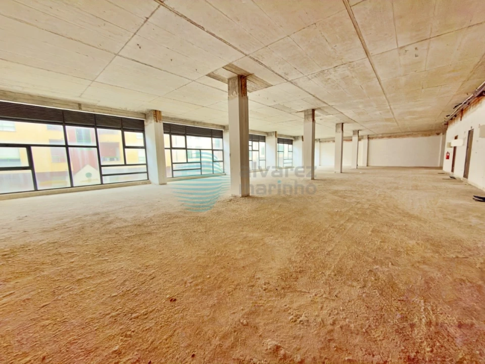 Escritório para Venda em Rio de Mouro Foto 9