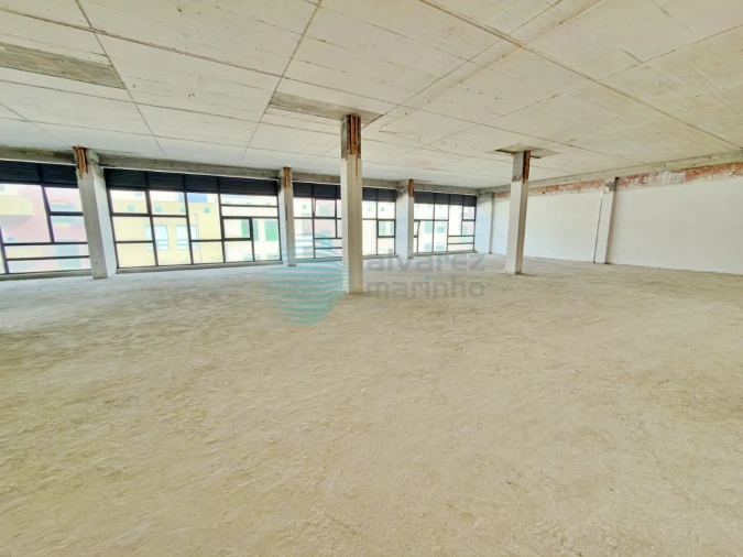 Escritório para Venda em Rio de Mouro Foto 11