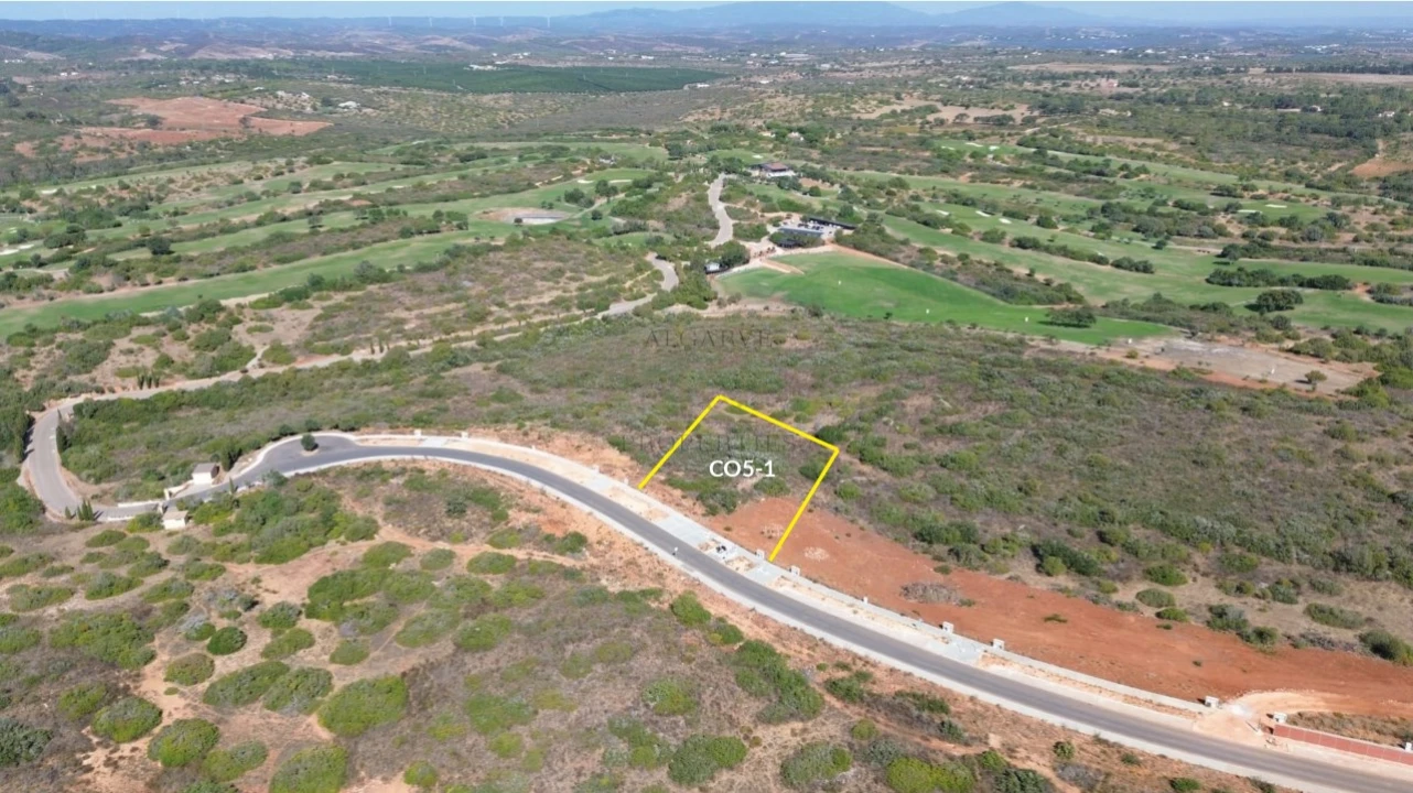 Terreno para Venda em Bensafrim e Barão de São João Foto 1