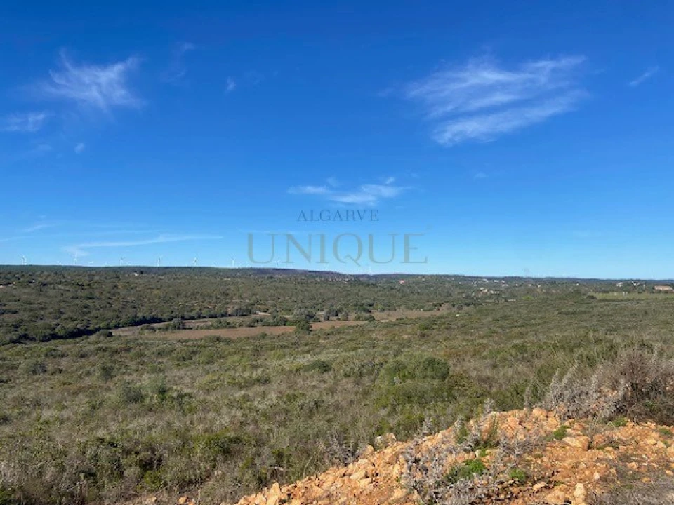 Terreno para Venda em Bensafrim e Barão de São João Foto 1