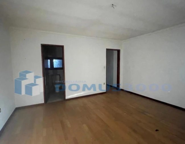 Moradia T5 para Venda em Telões Foto 14