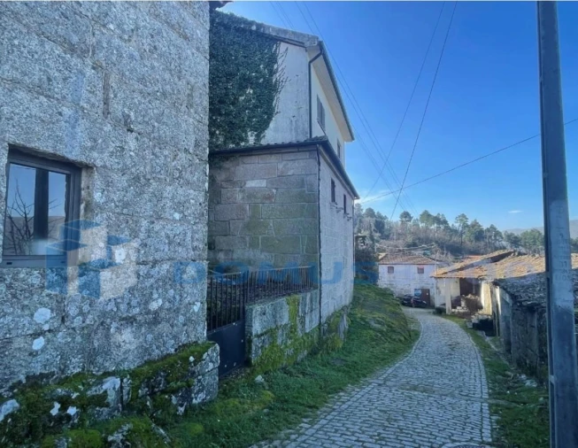 Moradia T5 para Venda em Telões Foto 19