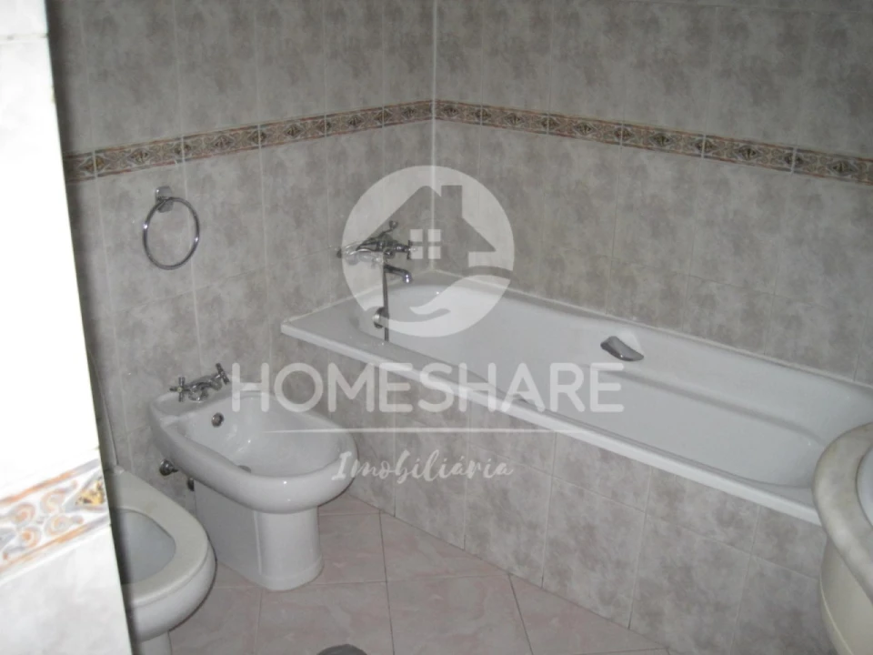 Apartamento T1 para Venda em Valongo Foto 3