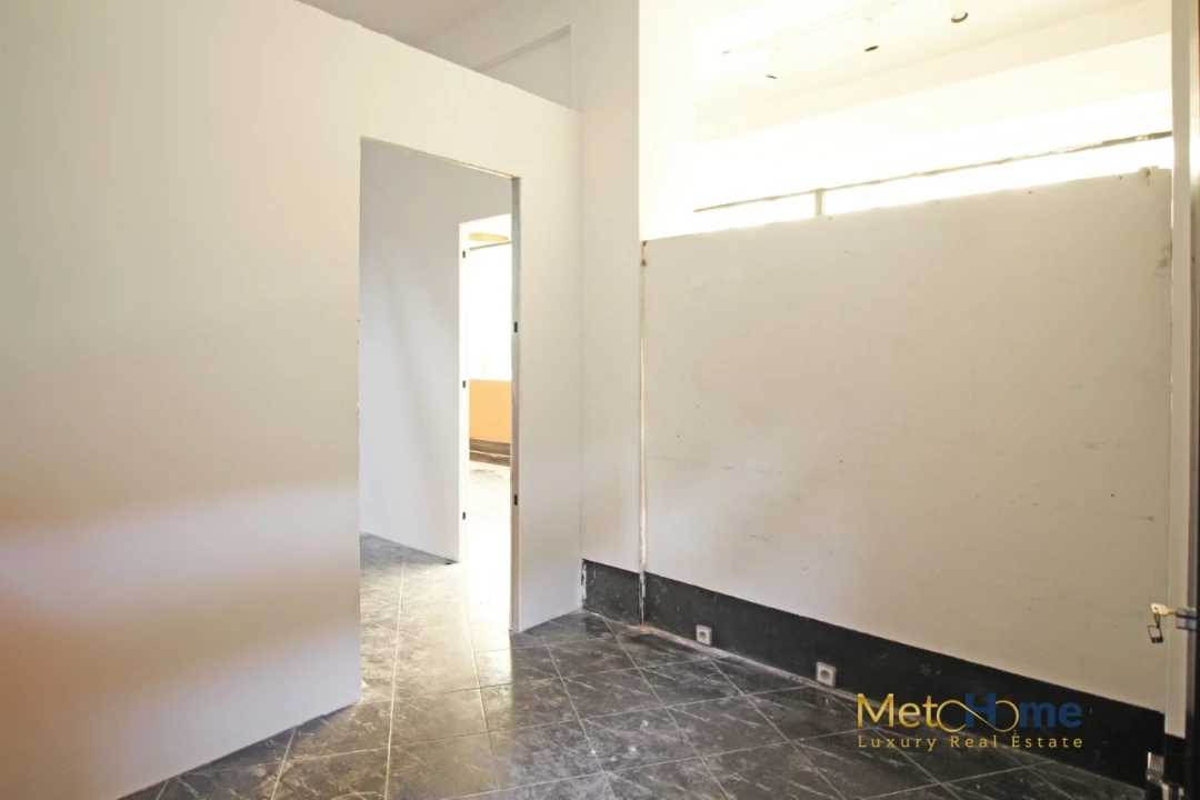 Loja para Arrendamento em Santa Marinha e São Pedro da Afurada Foto 6