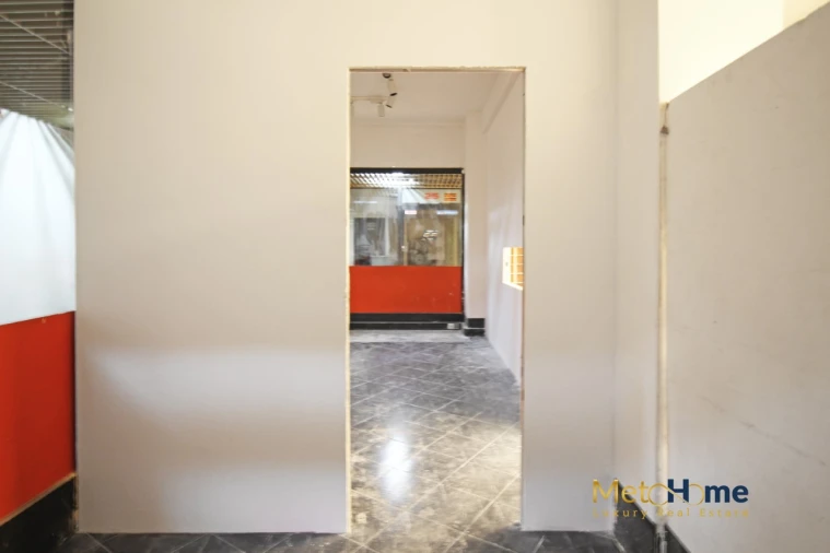 Loja para Arrendamento em Santa Marinha e São Pedro da Afurada Foto 7