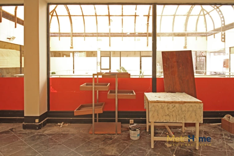 Loja para Arrendamento em Santa Marinha e São Pedro da Afurada Foto 11