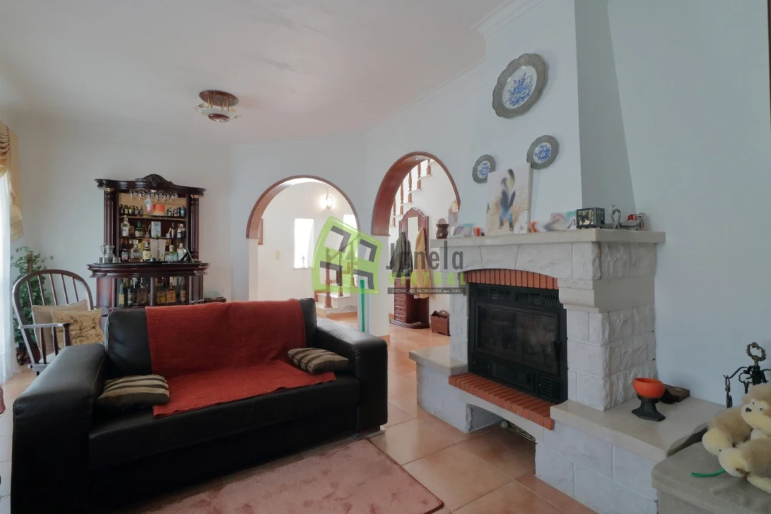 Moradia T4 para Venda em Quinta do Conde Foto 3