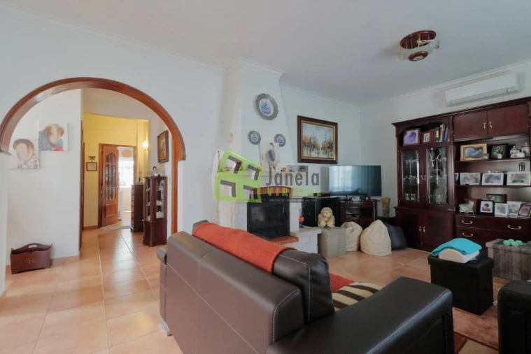 Moradia T4 para Venda em Quinta do Conde Foto 7