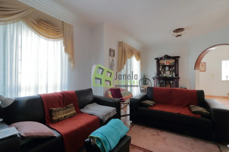 Moradia T4 para Venda em Quinta do Conde Foto 8