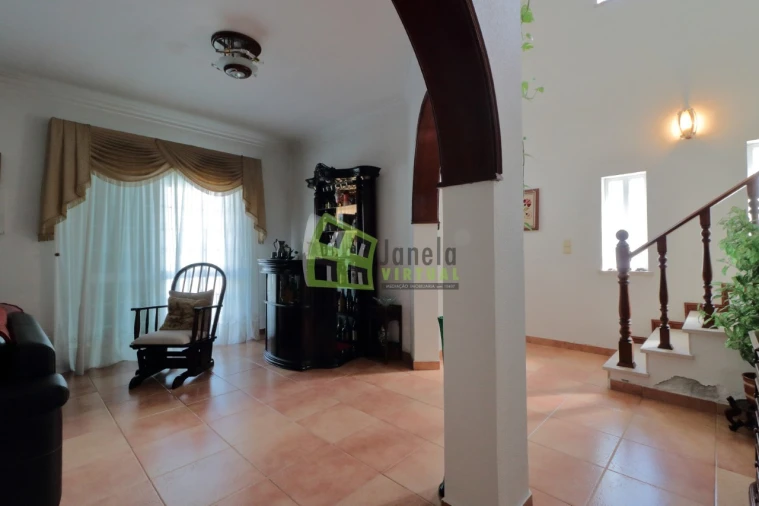Moradia T4 para Venda em Quinta do Conde Foto 9