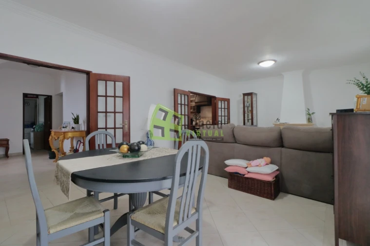 Moradia T5 para Venda em Fernao Ferro Foto 10