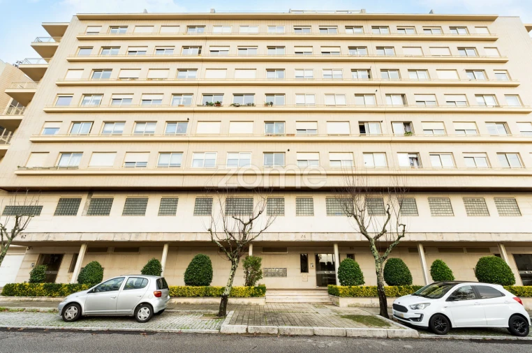 Apartamento T3 para Venda em Custóias, Leça do Balio e Guifões Foto 2