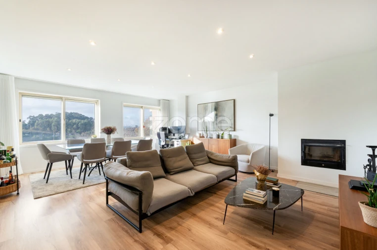 Apartamento T3 para Venda em Custóias, Leça do Balio e Guifões Foto 4