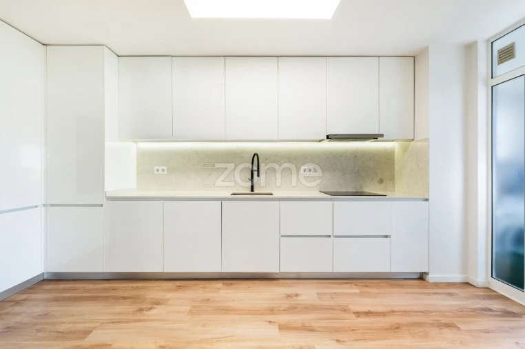 Apartamento T3 para Venda em Custóias, Leça do Balio e Guifões Foto 10