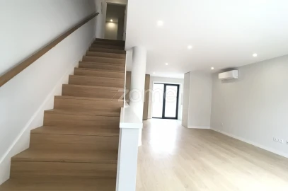 Apartamento T3 para Venda em Póvoa de Varzim, Beiriz e Argivai