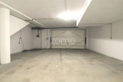Apartamento T3 para Venda em Póvoa de Varzim, Beiriz e Argivai