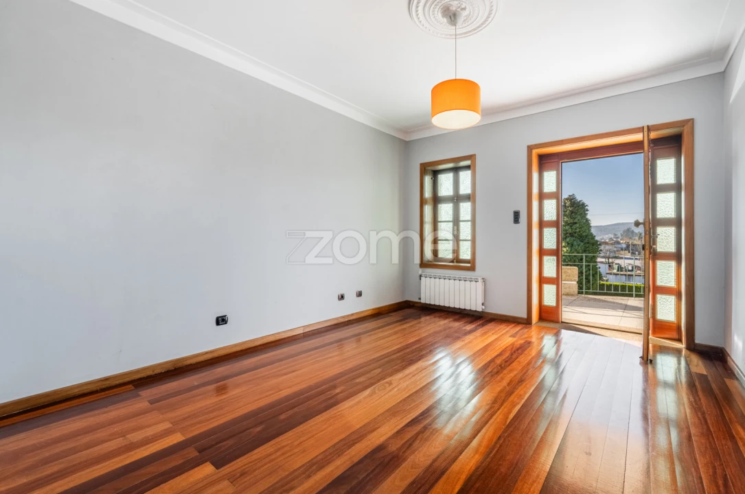 Quinta T4 para Venda em Penafiel Foto 33