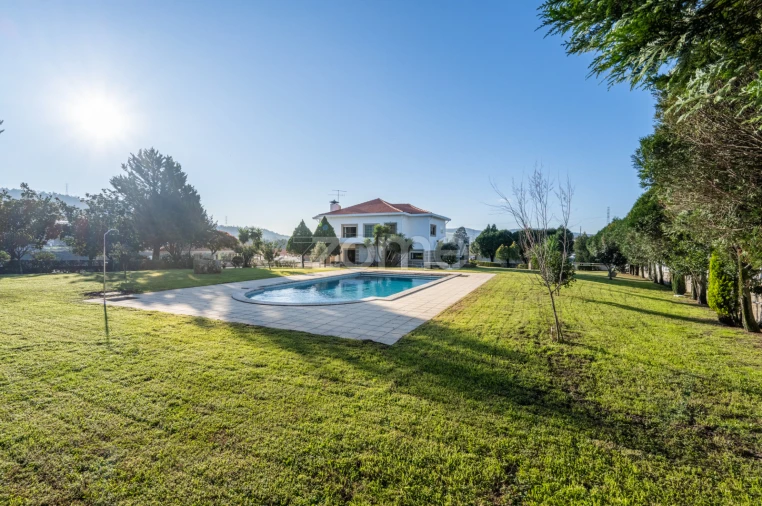 Quinta T4 para Venda em Penafiel Foto 49