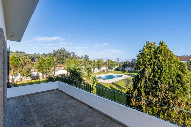 Quinta T4 para Venda em Penafiel Foto 47