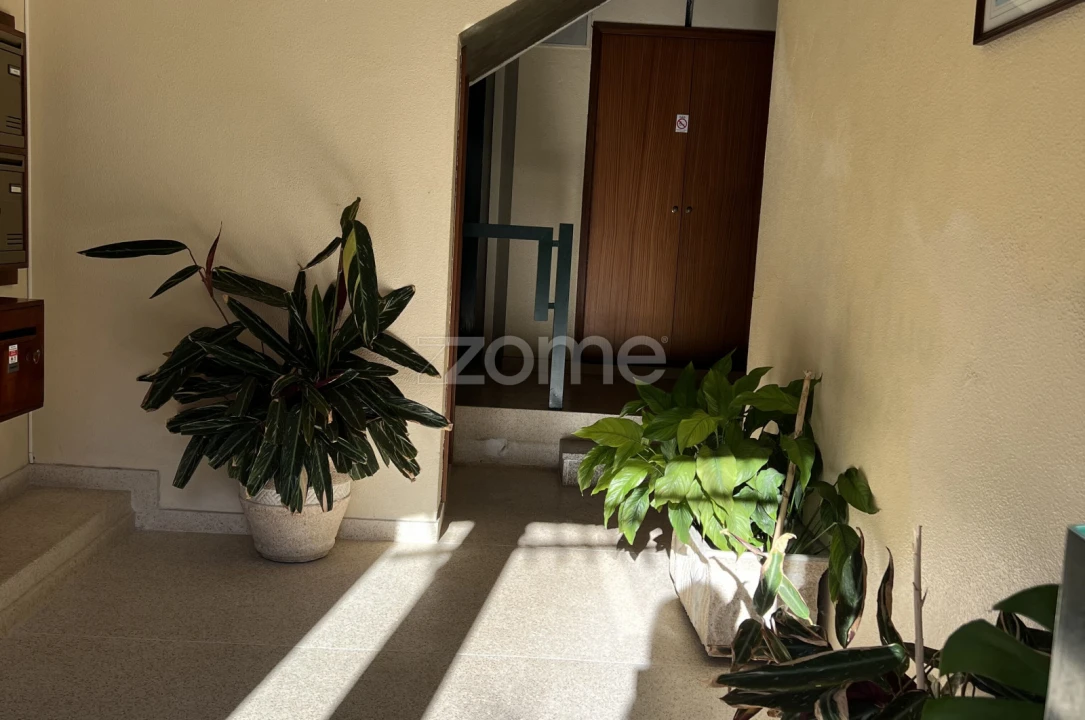 Apartamento T2 para Arrendamento em São Mamede de Infesta e Senhora da Hora Foto 3