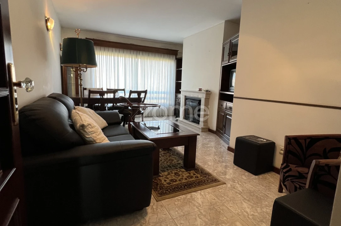 Apartamento T2 para Arrendamento em São Mamede de Infesta e Senhora da Hora Foto 6