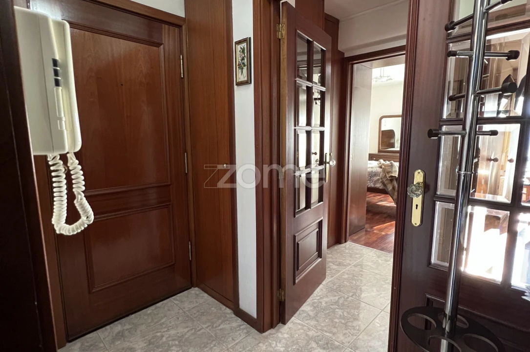 Apartamento T2 para Arrendamento em São Mamede de Infesta e Senhora da Hora Foto 9