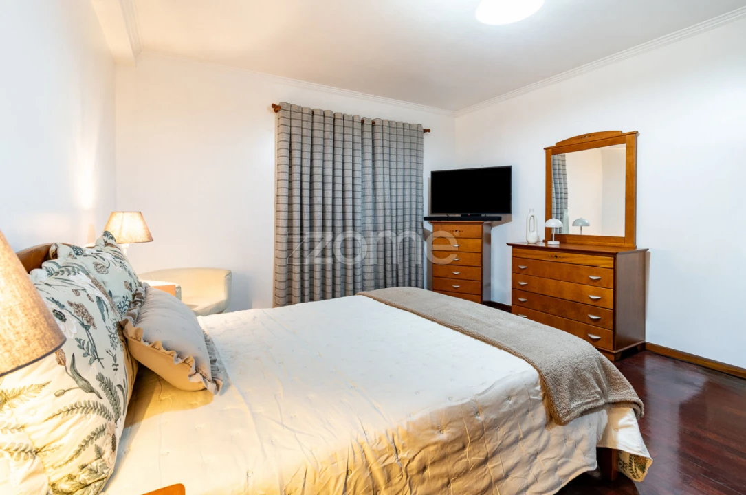 Apartamento T2 para Venda em Rio Tinto Foto 32