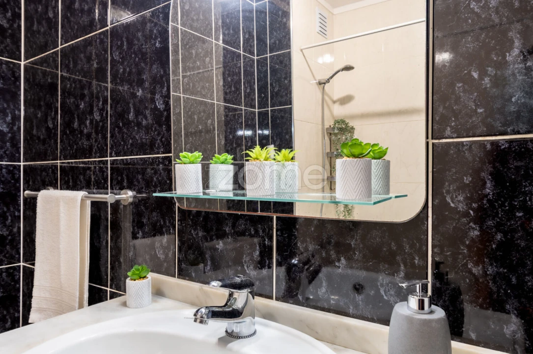 Apartamento T2 para Venda em Rio Tinto Foto 29