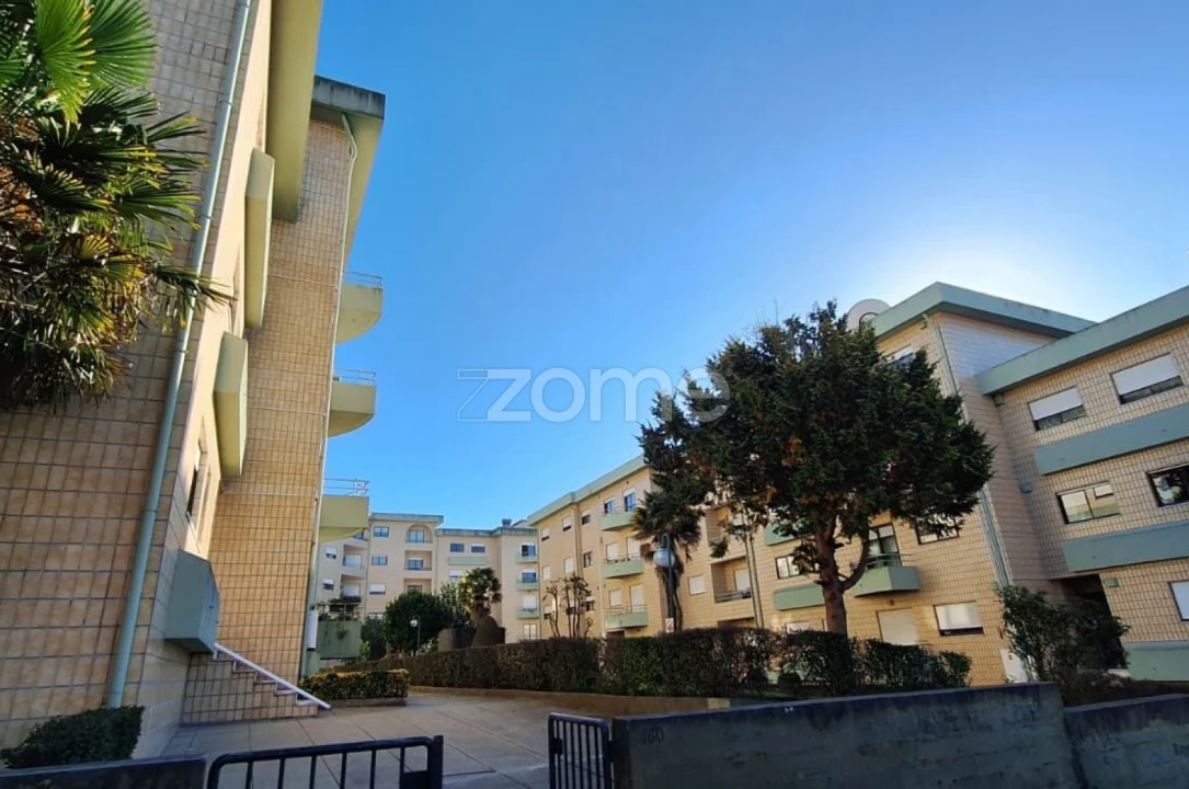 Apartamento T2 para Venda em Rio Tinto Foto 37