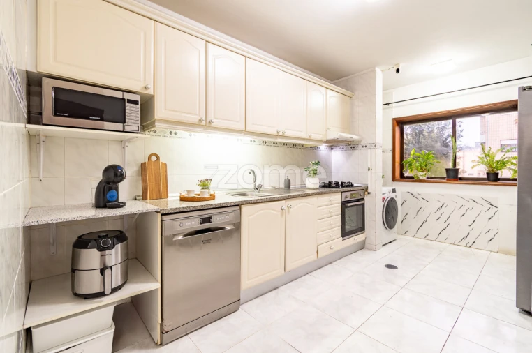 Apartamento T2 para Venda em Rio Tinto Foto 17