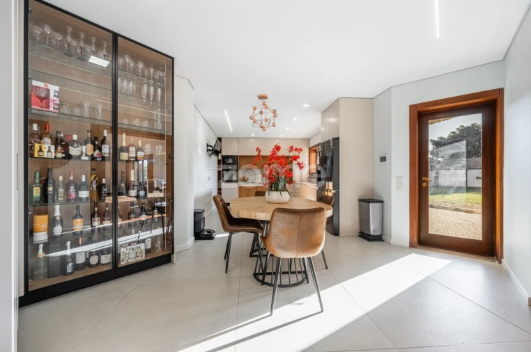 Moradia T4 para Venda em Loureiro Foto 5