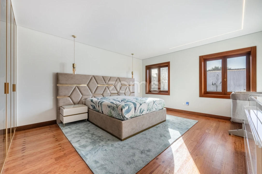 Moradia T4 para Venda em Loureiro Foto 23