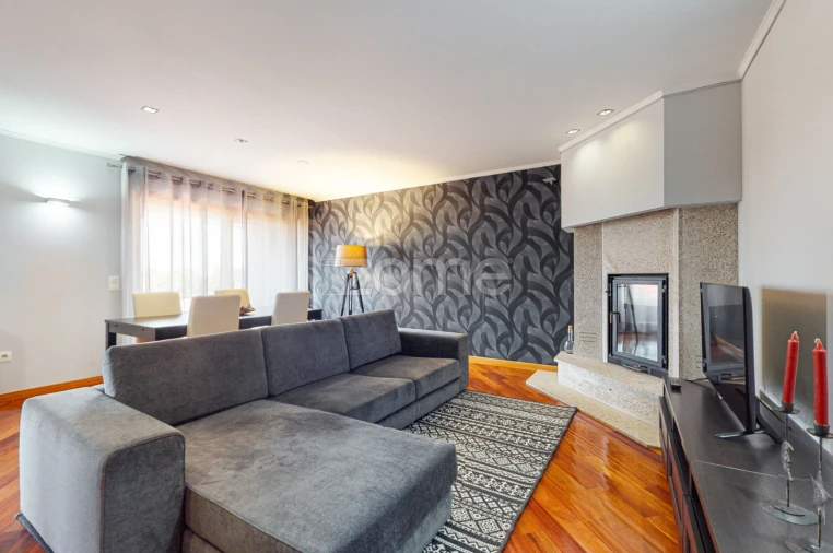 Apartamento T2 para Arrendamento em Santa Marinha e São Pedro da Afurada Foto 1