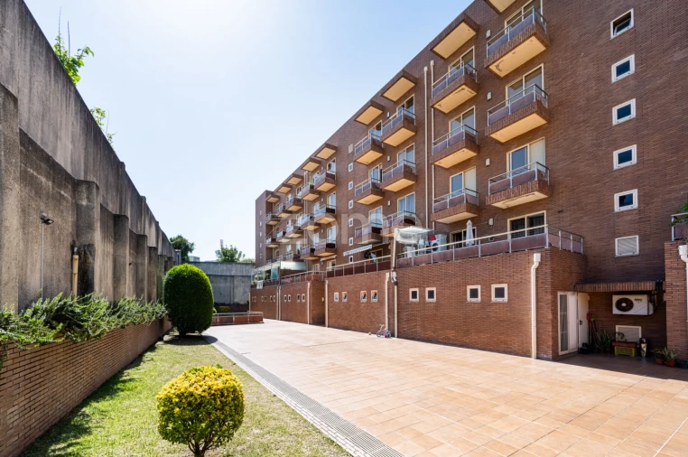 Apartamento T2 para Arrendamento em Santa Marinha e São Pedro da Afurada Foto 29