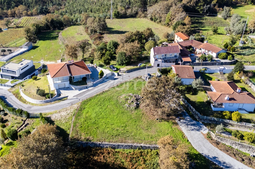 Terreno para Venda em Campos e Louredo Foto 15