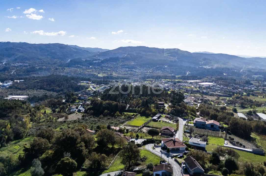 Terreno para Venda em Campos e Louredo Foto 21