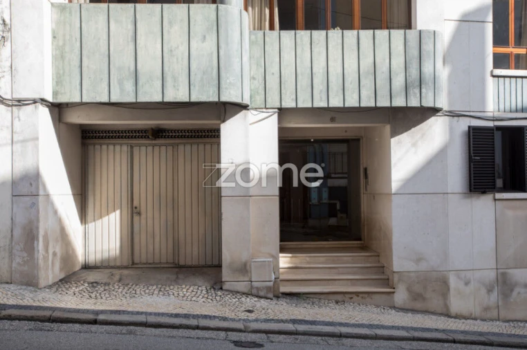 Apartamento T3 para Arrendamento em Sé Nova, Santa Cruz, Almedina e São Bartolomeu Foto 20