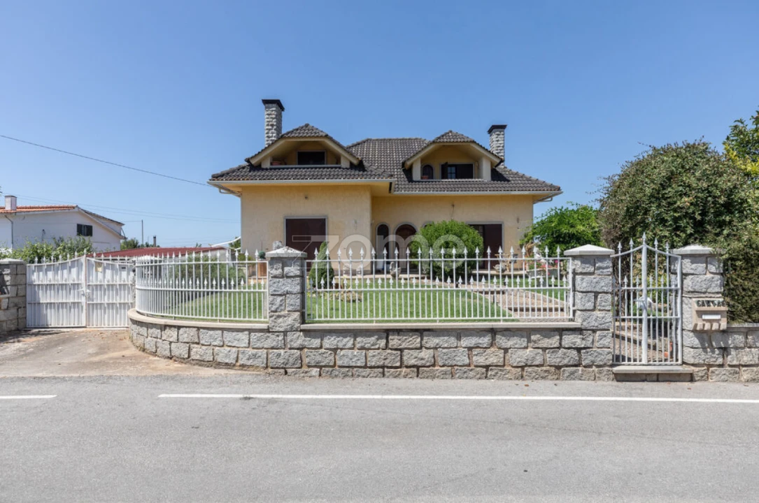 Moradia T6 para Venda em Arganil Foto 4