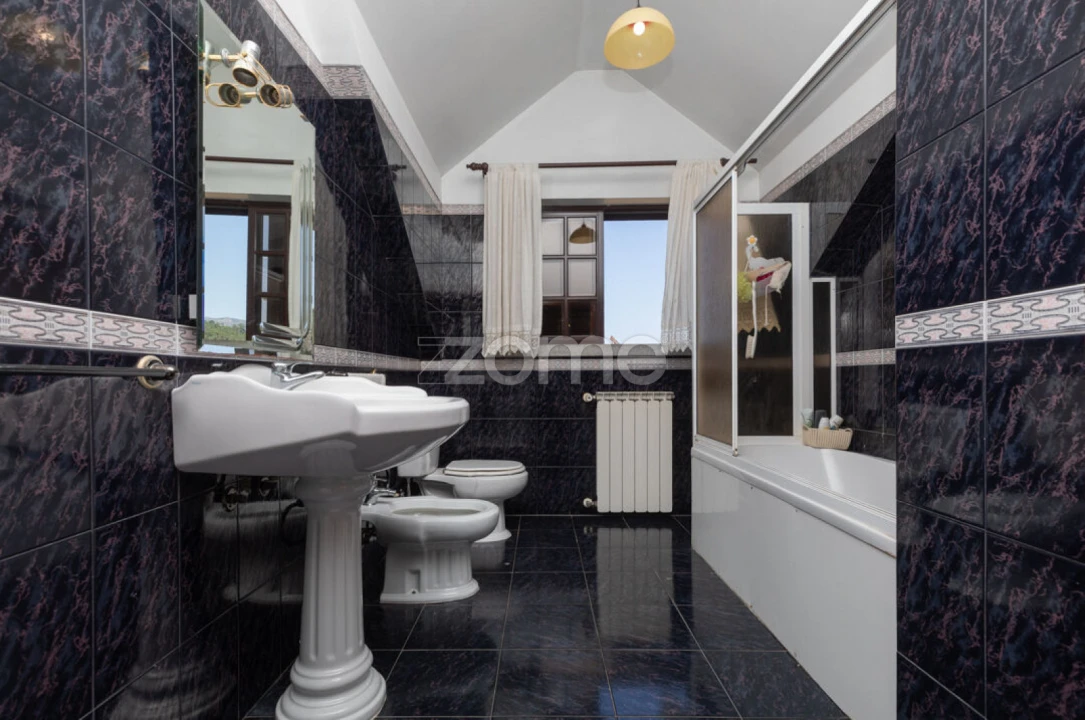 Moradia T6 para Venda em Arganil Foto 28