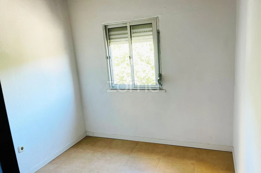 Prédio para Venda em Encosta do Sol Foto 8