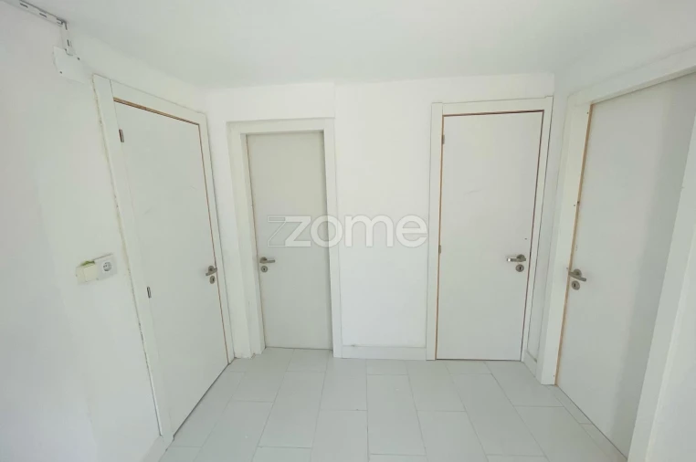 Prédio para Venda em Encosta do Sol Foto 2