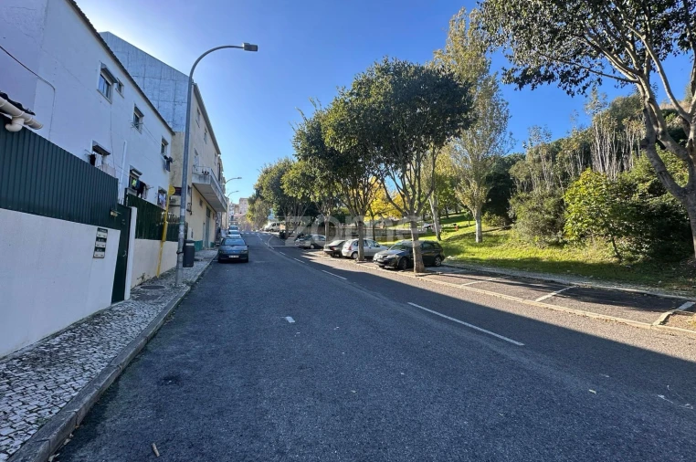 Prédio para Venda em Encosta do Sol Foto 13