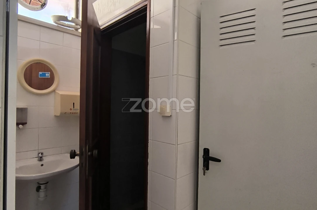 Negócio para Arrendamento em Carnide Foto 10