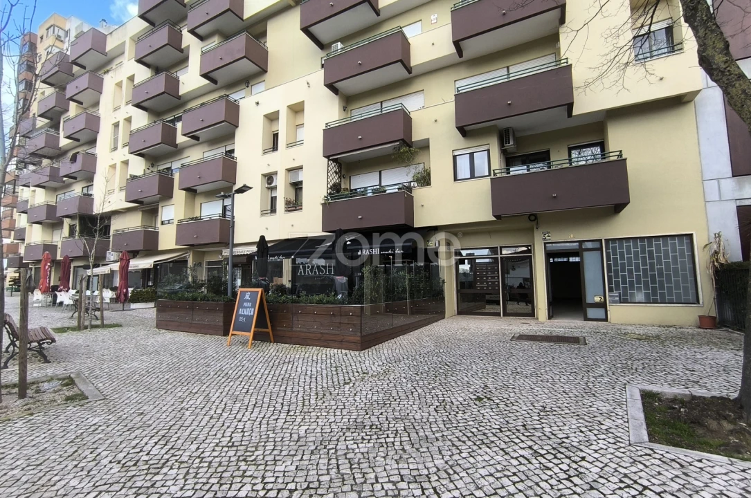 Negócio para Arrendamento em Carnide Foto 15