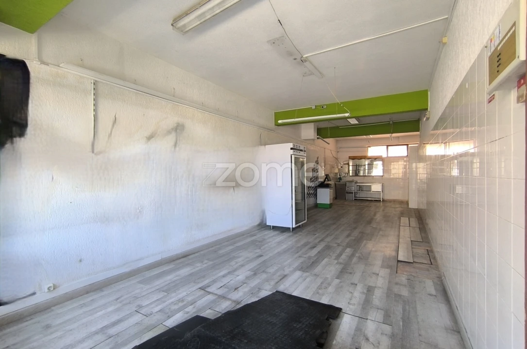 Negócio para Arrendamento em Carnide Foto 3