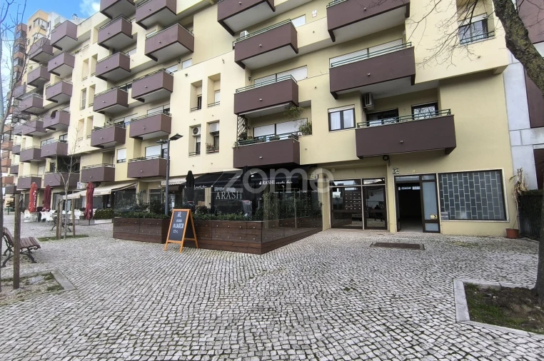 Negócio para Arrendamento em Carnide Foto 15