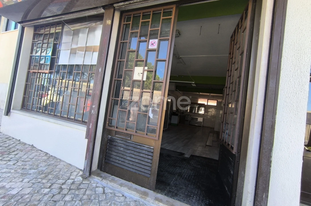 Negócio para Arrendamento em Carnide Foto 1